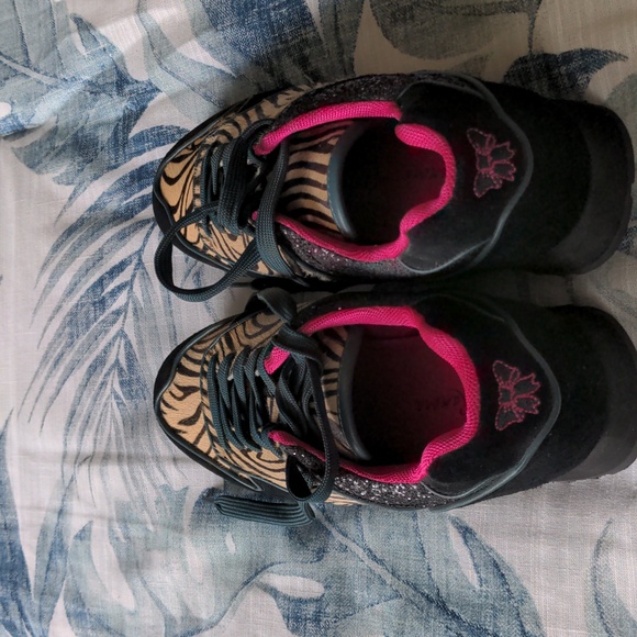 NWT - Lola Ramona Fashion Sneakers - Picture 2 of 7